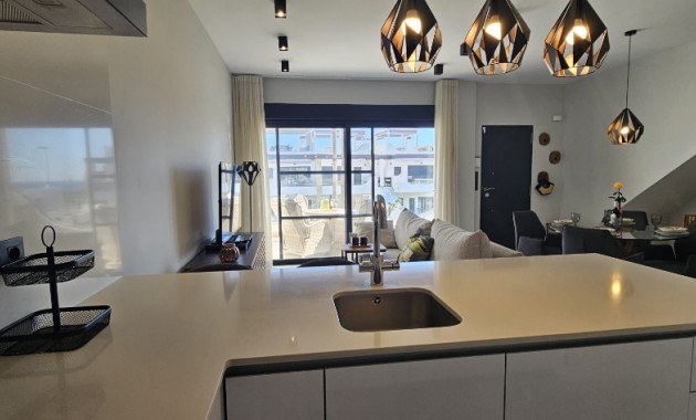 Venta - Apartamento / piso -
Punta Prima