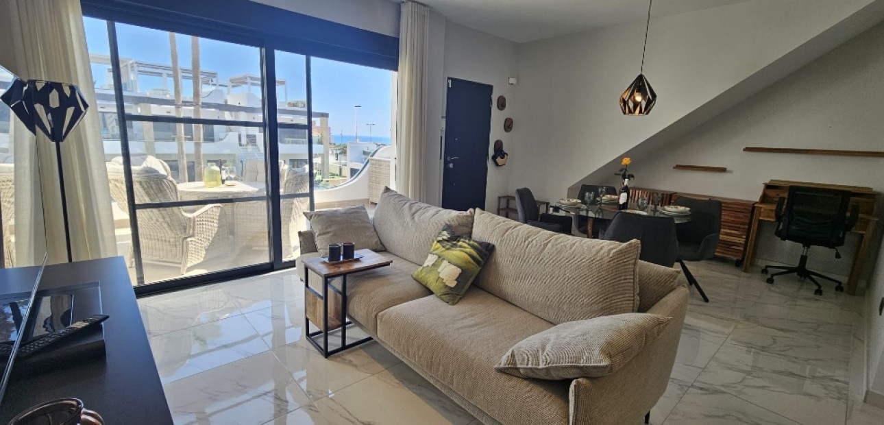 Venta - Apartamento / piso -
Punta Prima