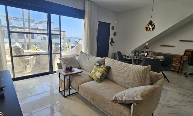 Venta - Apartamento / piso -
Punta Prima