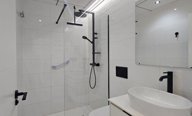 Venta - Apartamento / piso -
Punta Prima