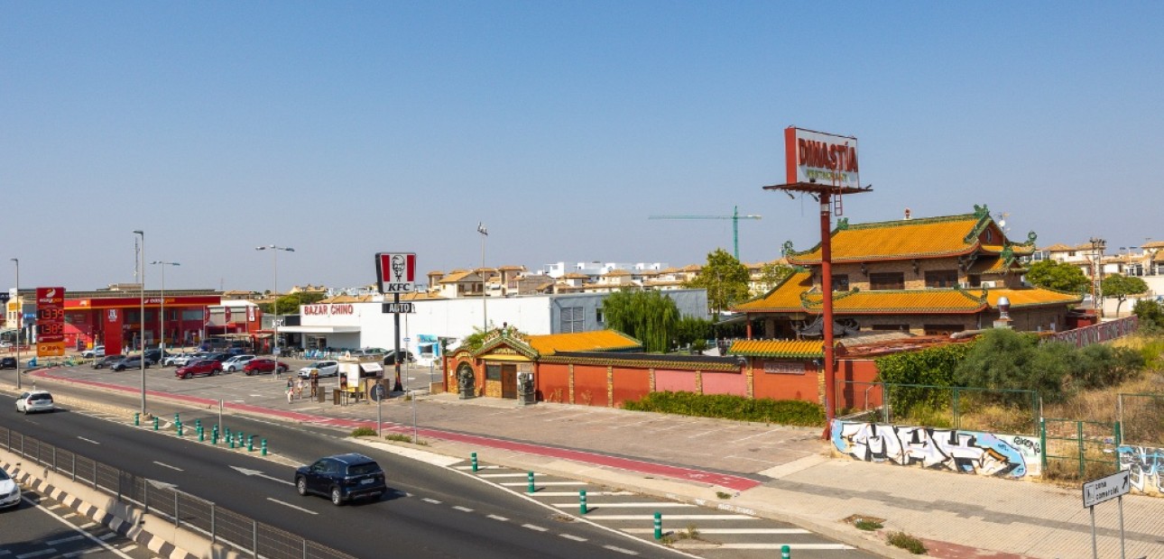 Venta - Apartamento / piso -
Punta Prima