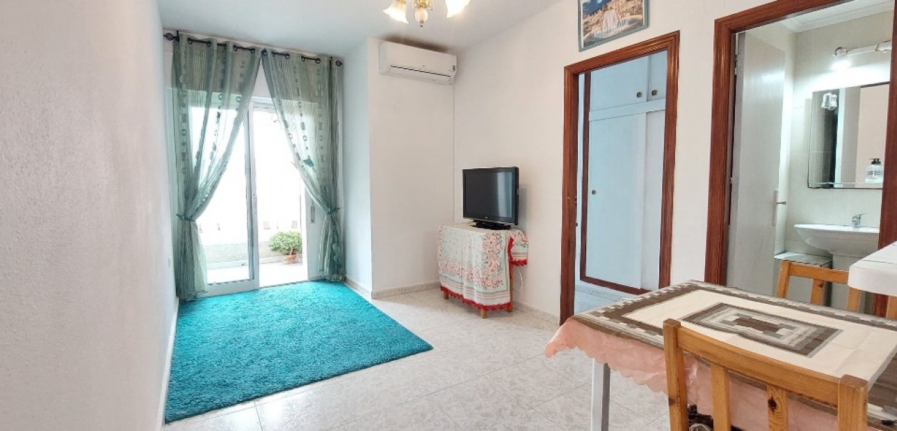 Sale - Apartment / flat -
Torrevieja