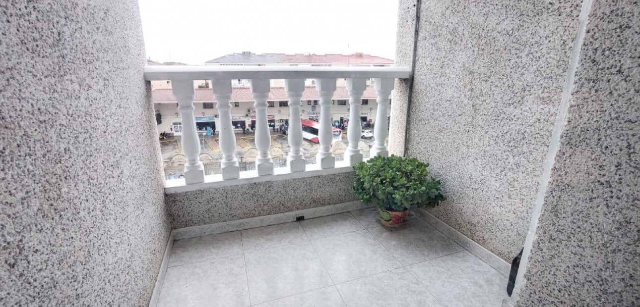 Sale - Apartment / flat -
Torrevieja