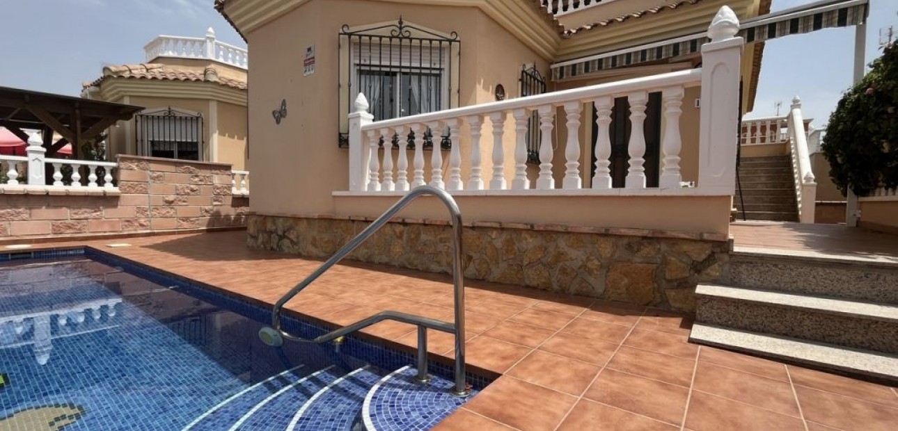 Venta - Vila -
Almoradí