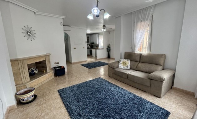 Venta - Vila -
Almoradí