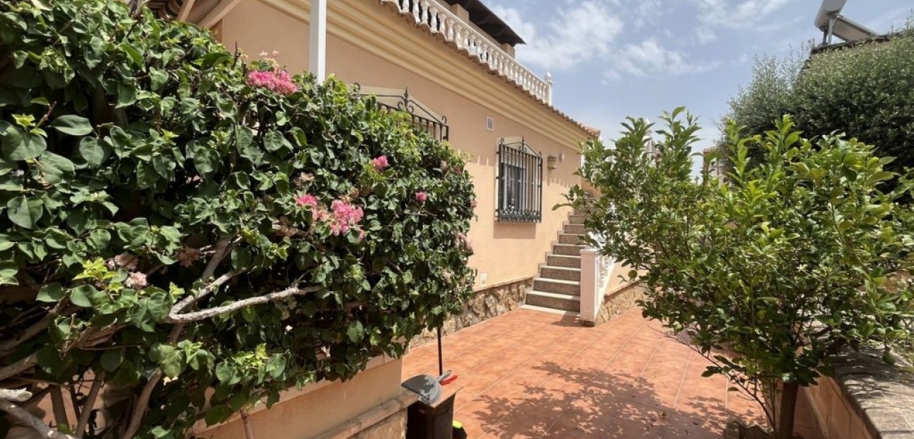 Venta - Vila -
Almoradí