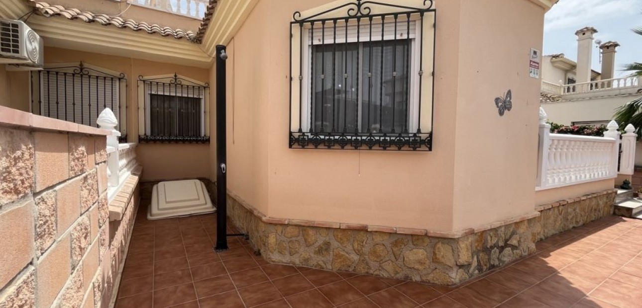 Venta - Vila -
Almoradí