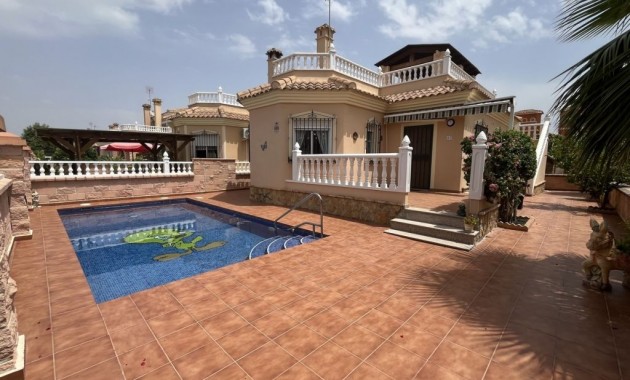 Venta - Vila -
Almoradí