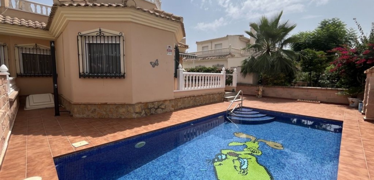 Venta - Vila -
Almoradí