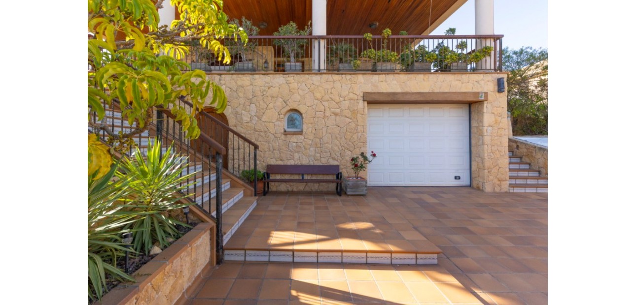 Sale - Villa -
Torrevieja - Los altos