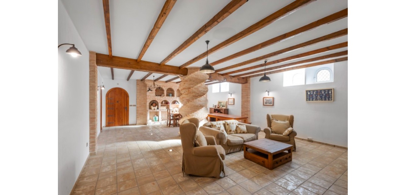 Sale - Villa -
Torrevieja - Los altos