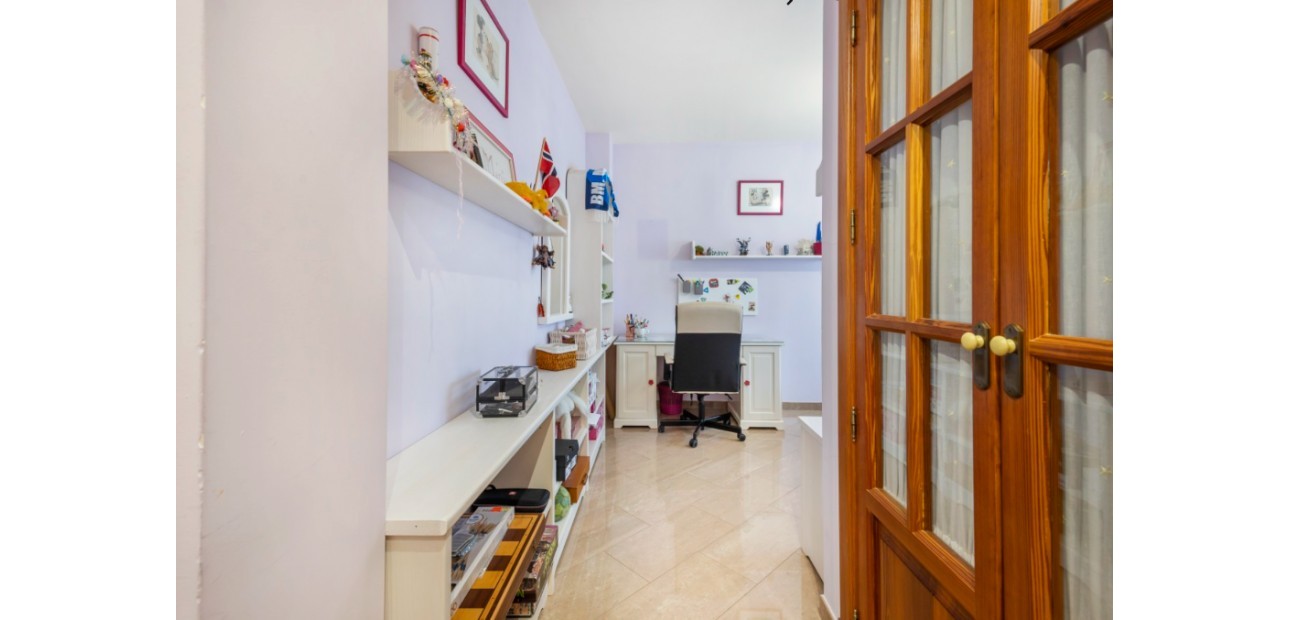 Sale - Villa -
Torrevieja - Los altos