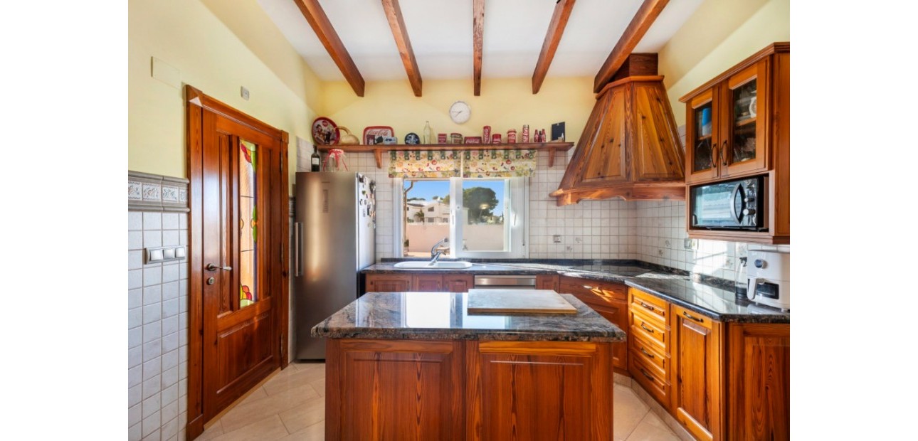 Sale - Villa -
Torrevieja - Los altos