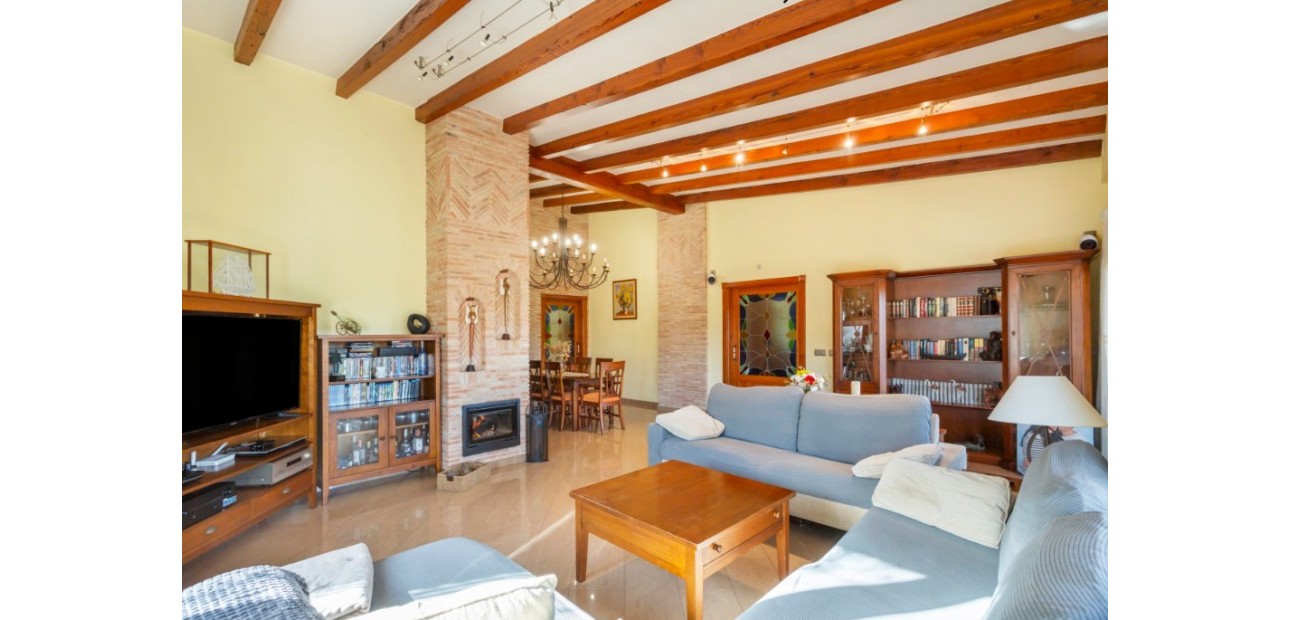 Sale - Villa -
Torrevieja - Los altos