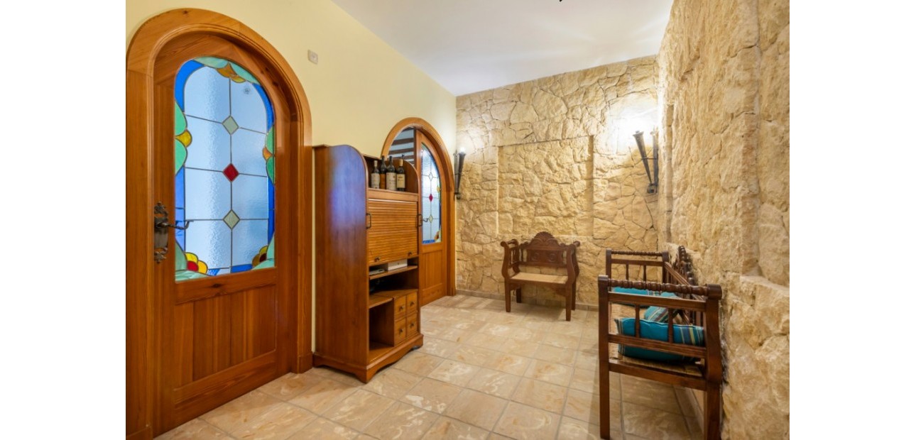 Sale - Villa -
Torrevieja - Los altos