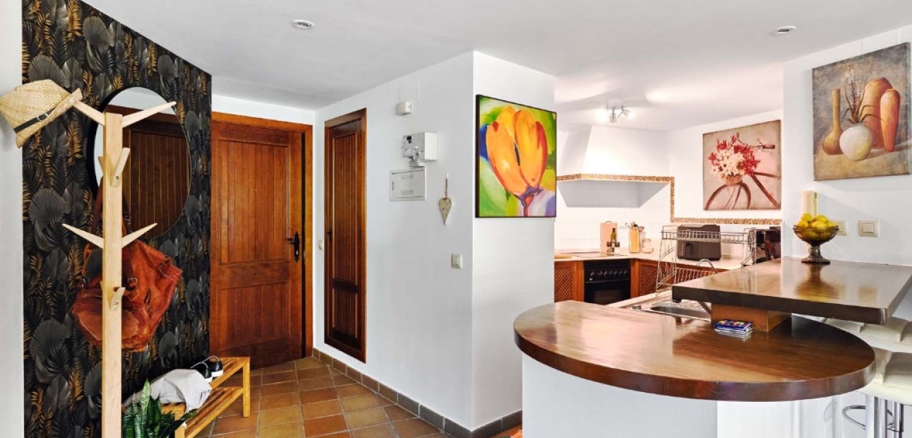 Sale - Apartment / flat -
Punta Prima