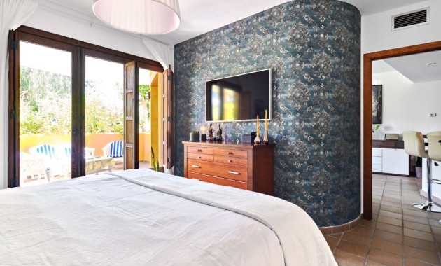 Sale - Apartment / flat -
Punta Prima