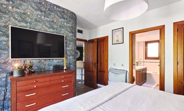 Sale - Apartment / flat -
Punta Prima