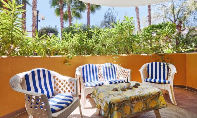 Sale - Apartment / flat -
Punta Prima