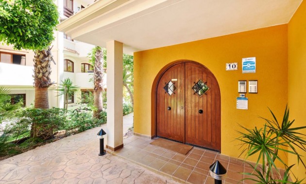 Sale - Apartment / flat -
Punta Prima