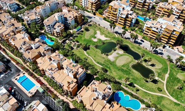 Sale - Apartment / flat -
Punta Prima