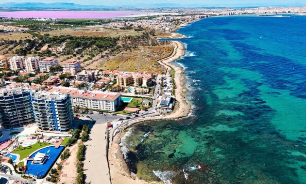 Sale - Apartment / flat -
Punta Prima