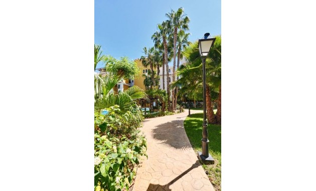 Sale - Apartment / flat -
Punta Prima