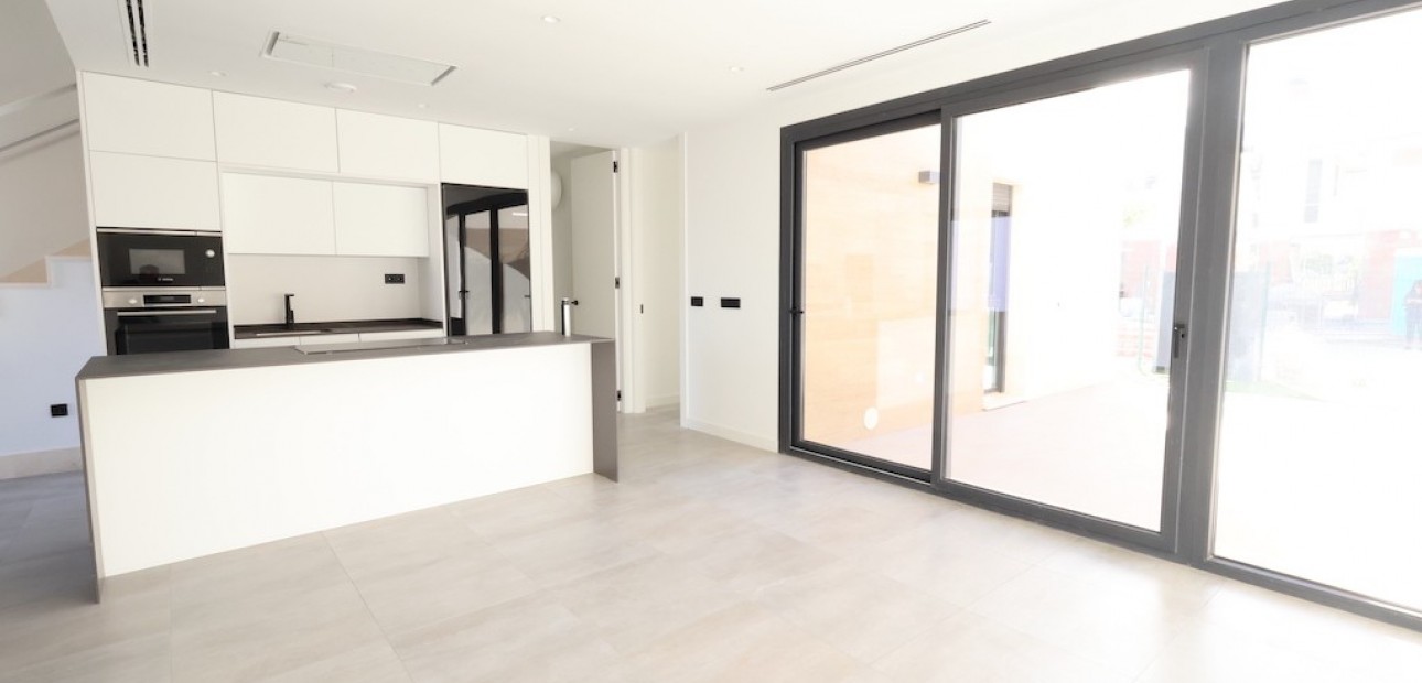 Herverkoop - Villa -
Los Alcazares - Santa Rosalía