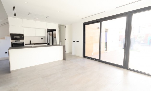 Herverkoop - Villa -
Los Alcazares - Santa Rosalía