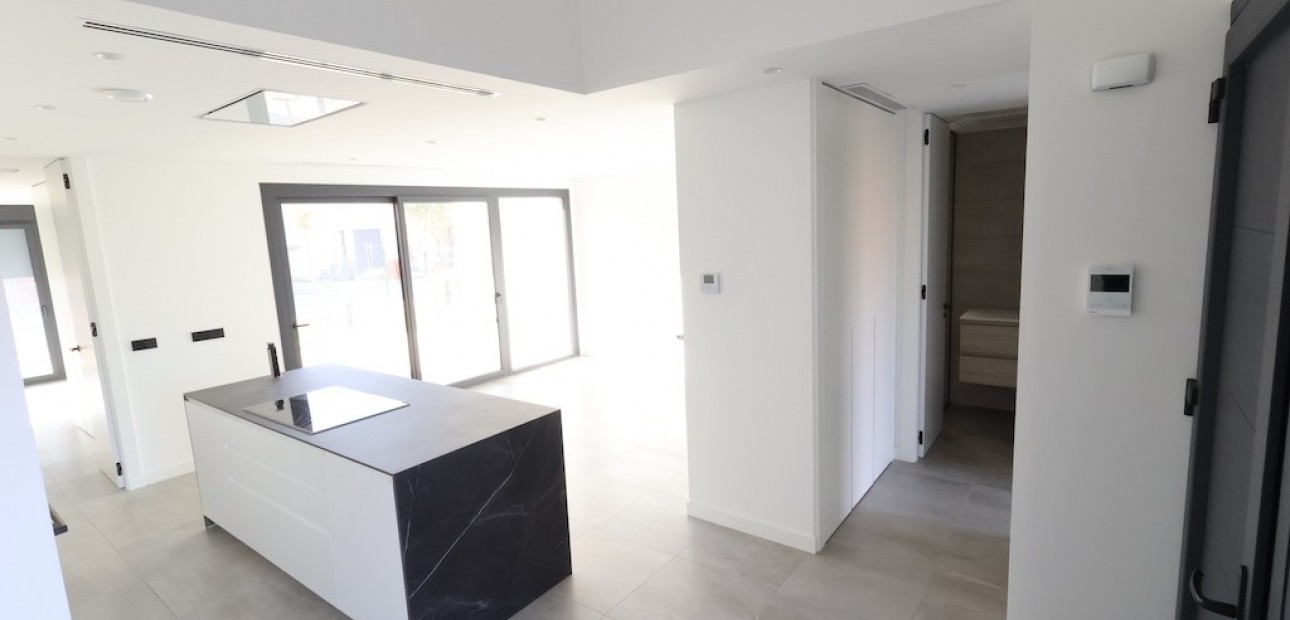 Herverkoop - Villa -
Los Alcazares - Santa Rosalía