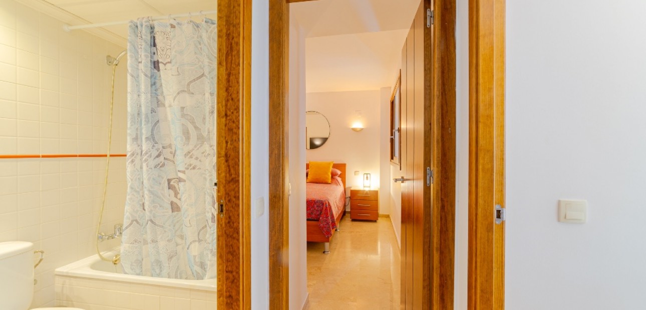 Sale - Apartment / flat -
Punta Prima