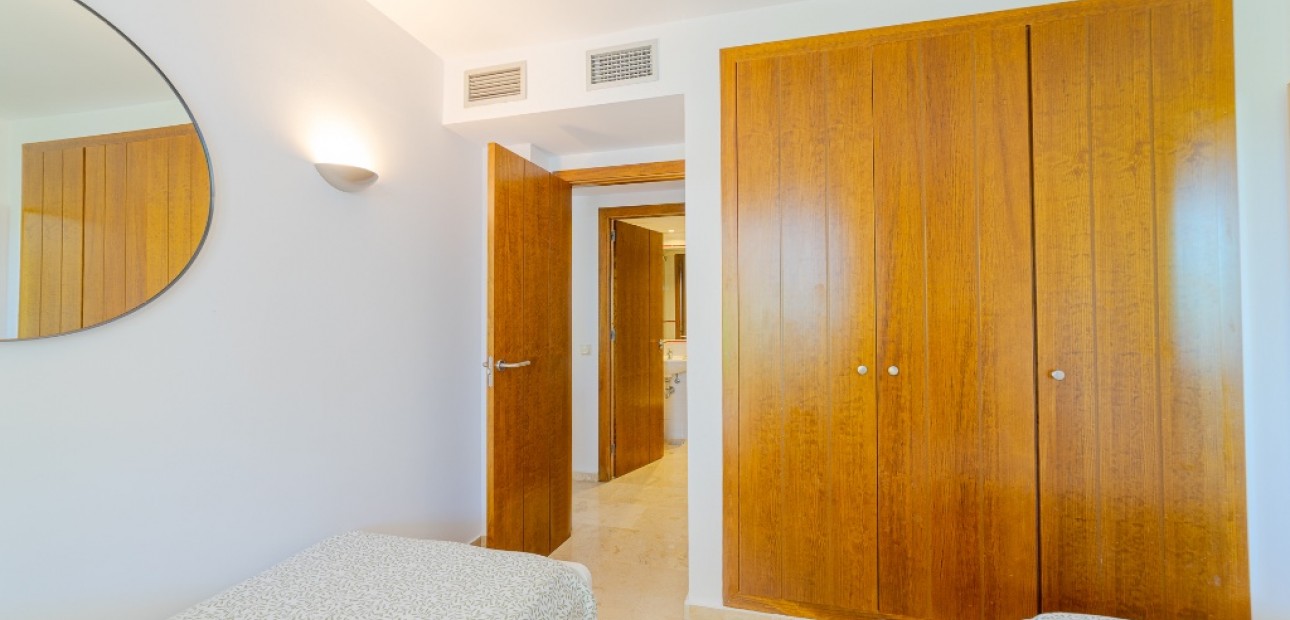 Sale - Apartment / flat -
Punta Prima