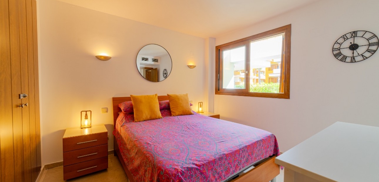 Sale - Apartment / flat -
Punta Prima