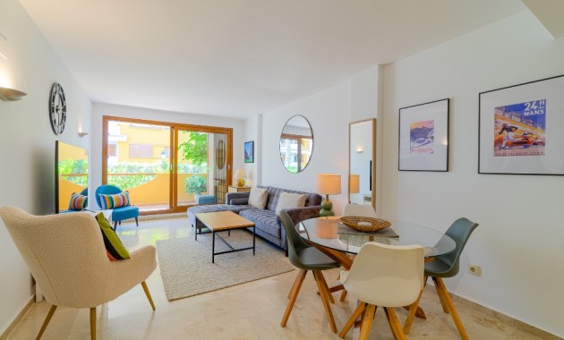 Sale - Apartment / flat -
Punta Prima