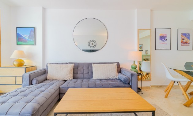 Sale - Apartment / flat -
Punta Prima