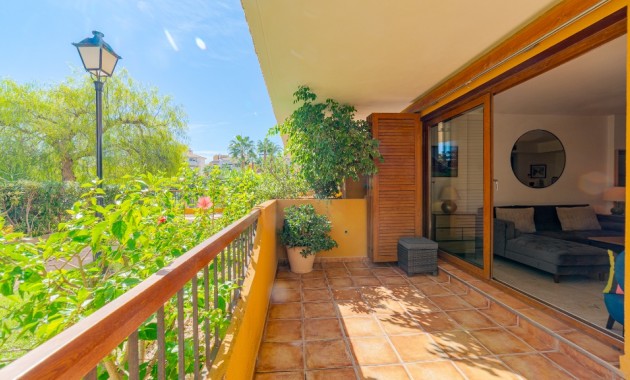 Sale - Apartment / flat -
Punta Prima