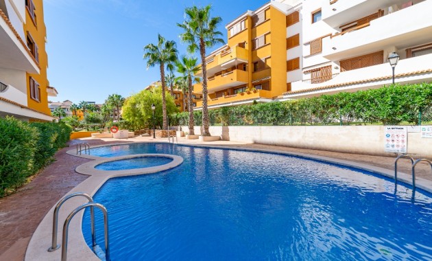 Sale - Apartment / flat -
Punta Prima