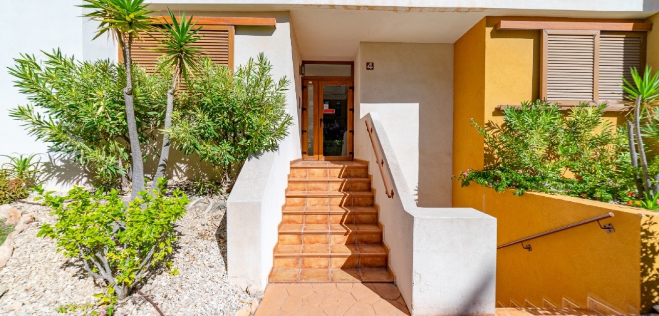 Sale - Apartment / flat -
Punta Prima