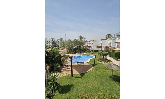 Sale - Apartment / flat -
Punta Prima