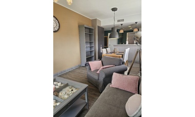 Sale - Apartment / flat -
Punta Prima