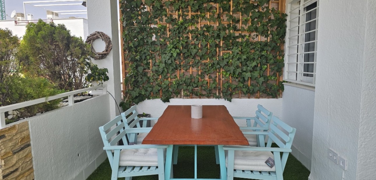 Sale - Apartment / flat -
Punta Prima