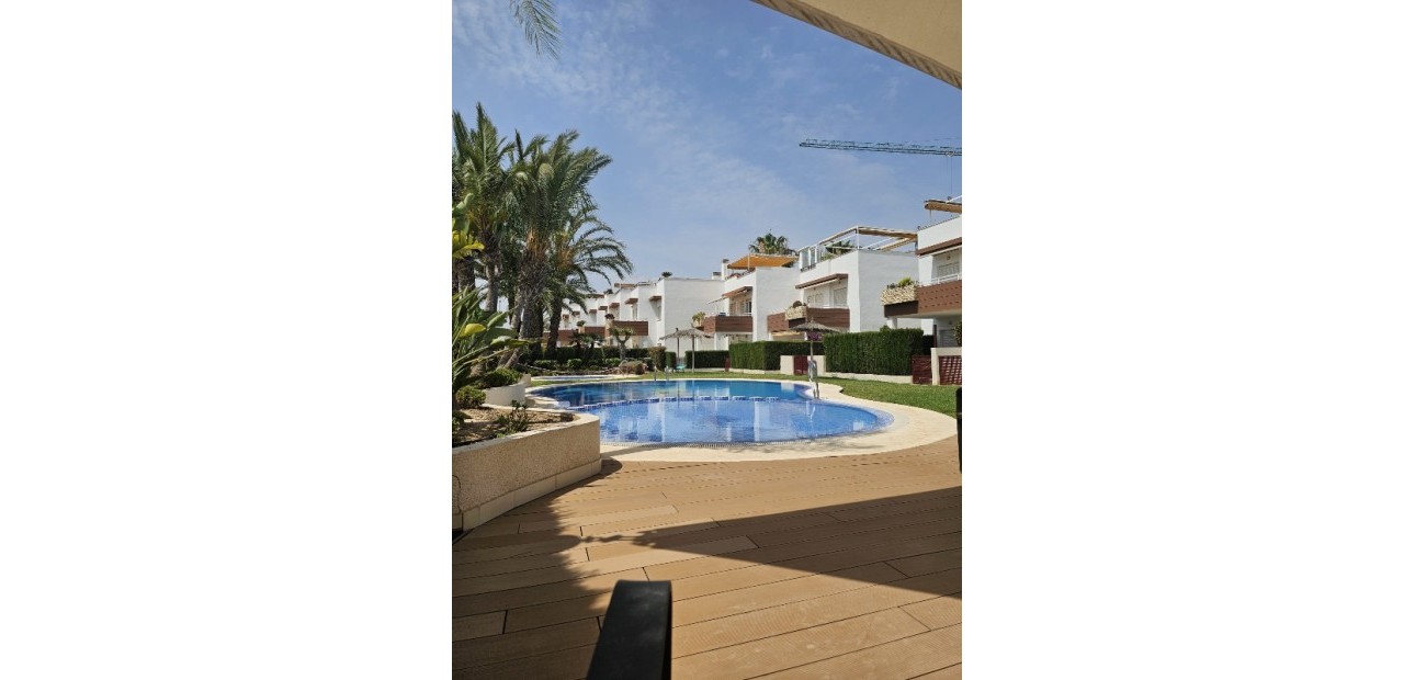 Sale - Apartment / flat -
Punta Prima