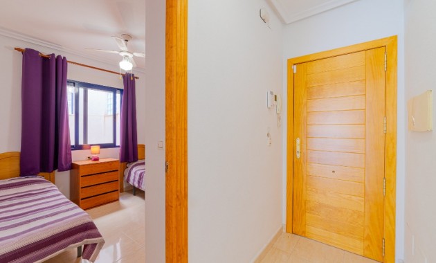 Venta - Apartamento / piso -
La Zenia