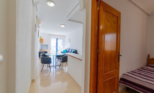 Venta - Apartamento / piso -
La Zenia