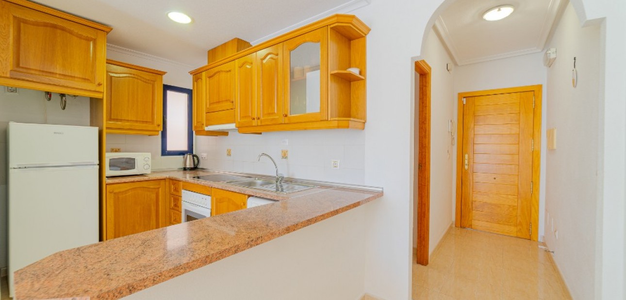 Venta - Apartamento / piso -
La Zenia