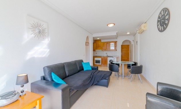 Venta - Apartamento / piso -
La Zenia