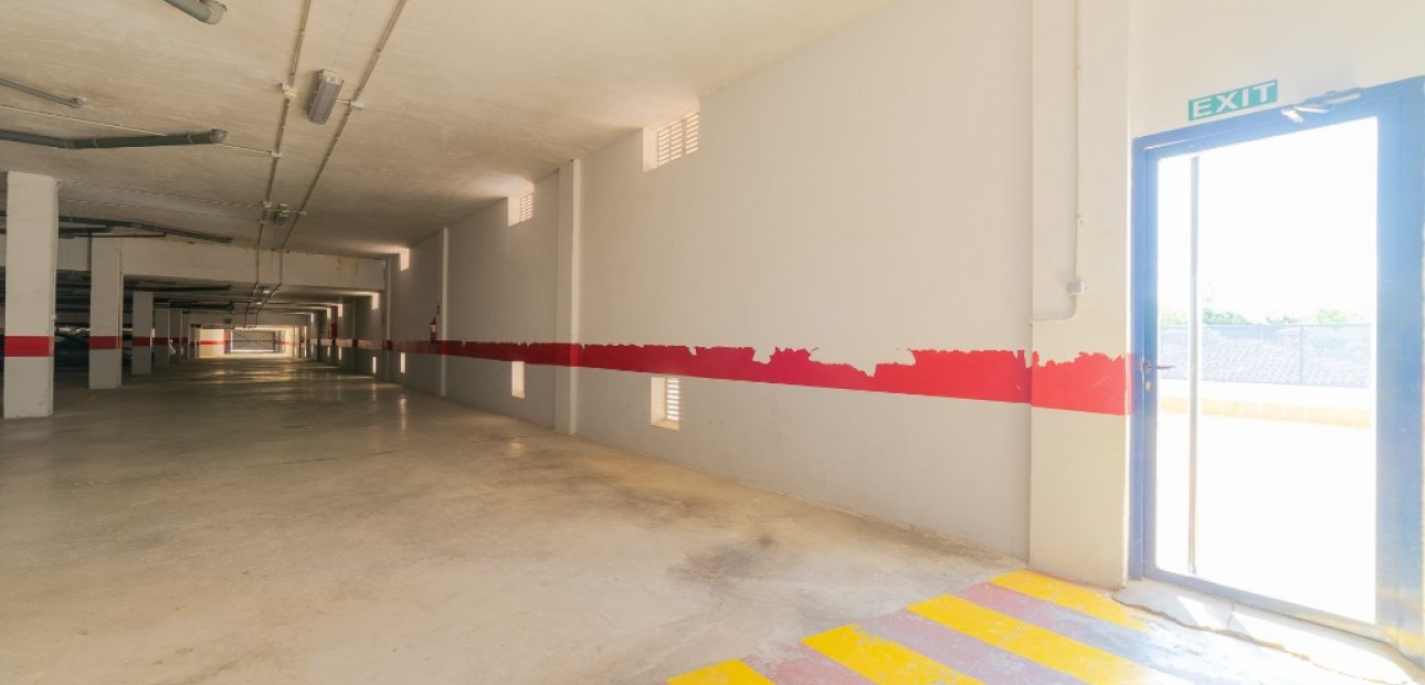 Venta - Apartamento / piso -
La Zenia