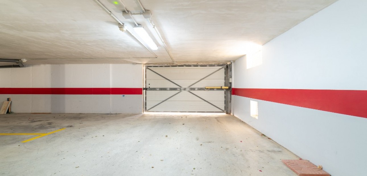 Venta - Apartamento / piso -
La Zenia