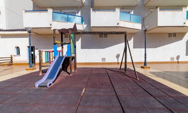 Venta - Apartamento / piso -
La Zenia