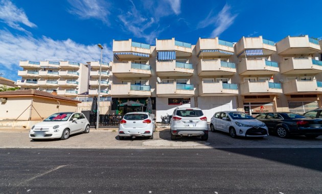 Venta - Apartamento / piso -
La Zenia